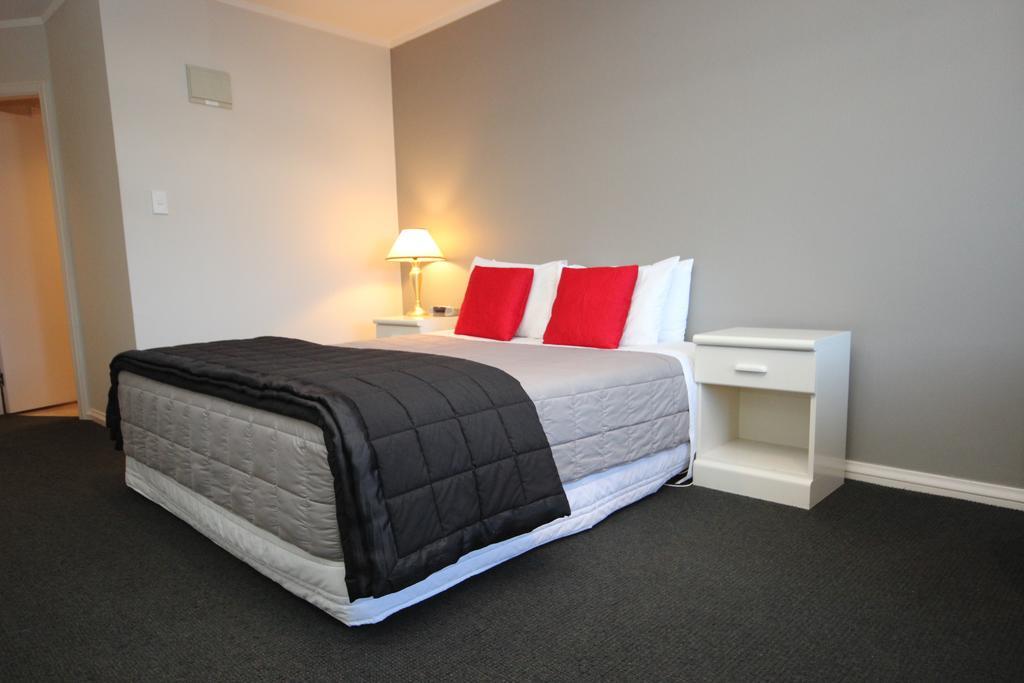 Champers Motor Inn Lower Hutt Eksteriør billede
