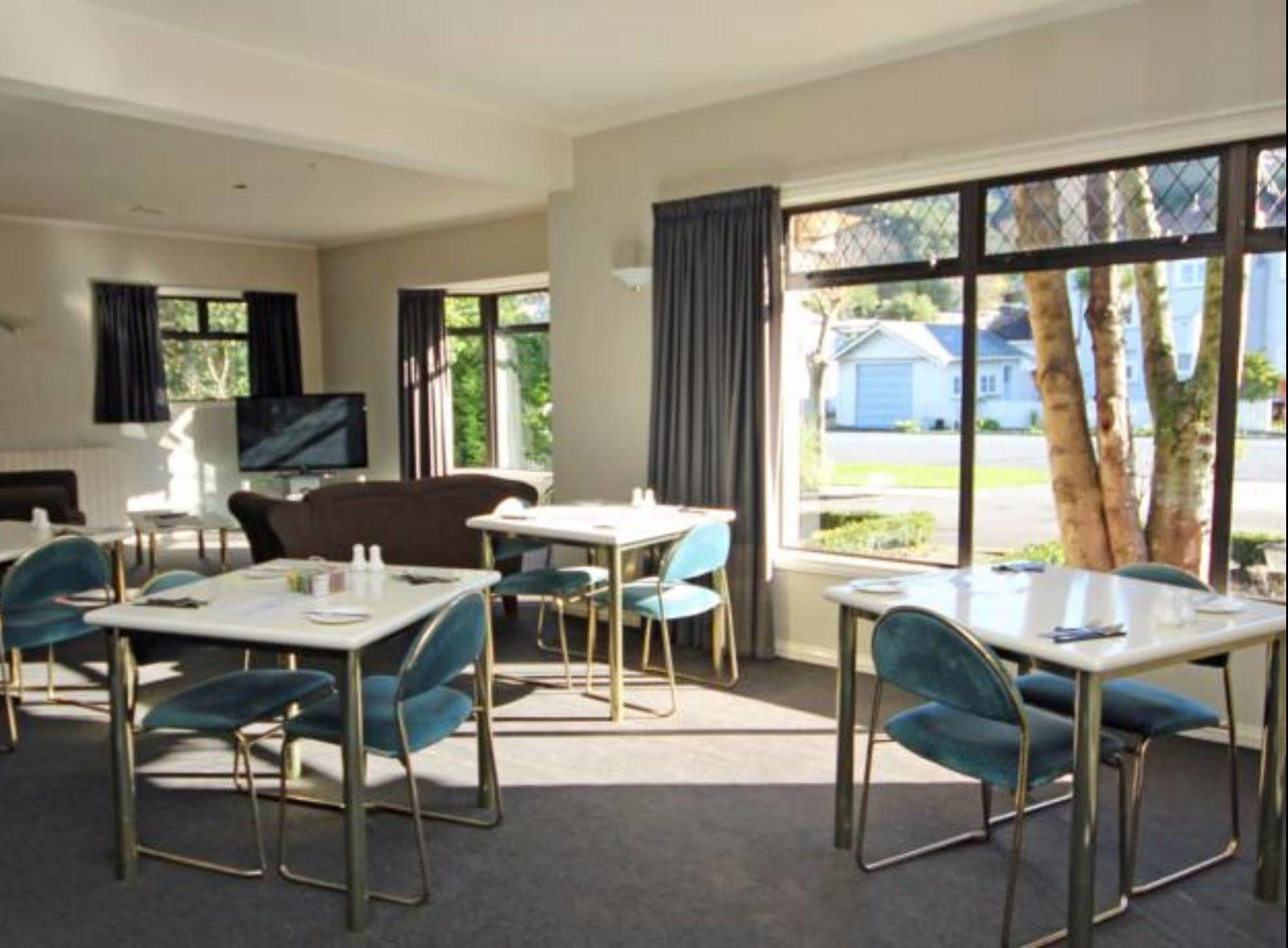 Champers Motor Inn Lower Hutt Eksteriør billede